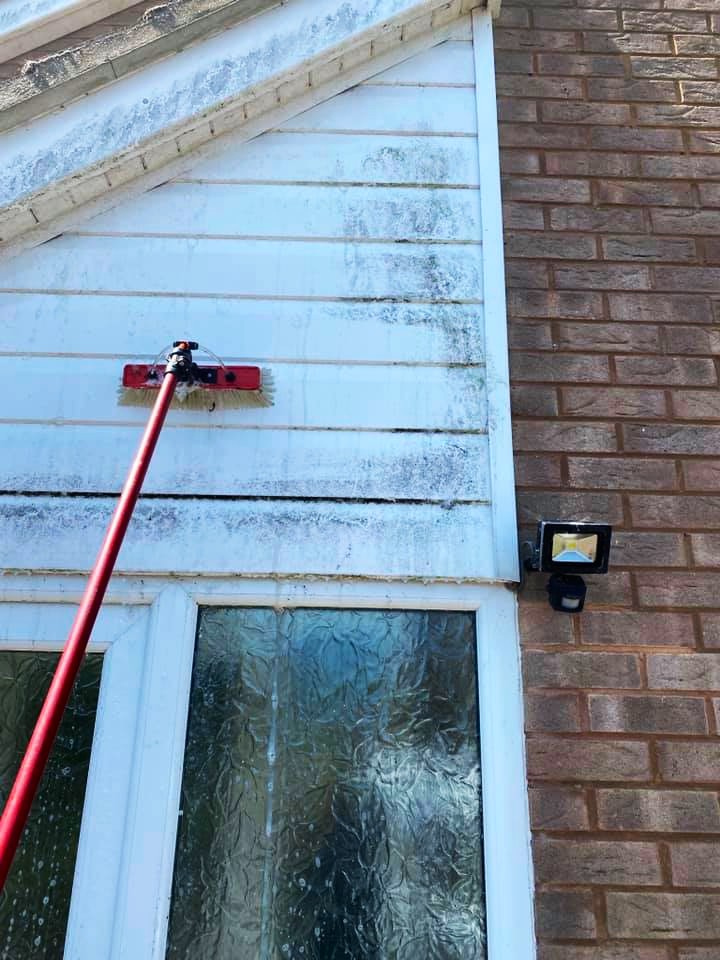 gutter cleaning MK